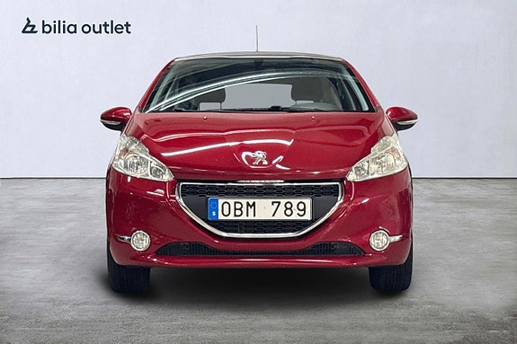 Peugeot 208 3 of 19