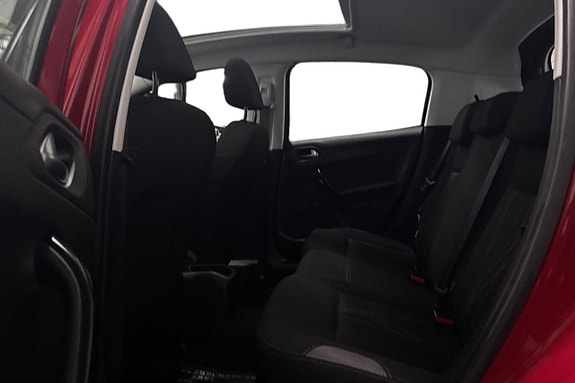 Peugeot 208 13 of 19