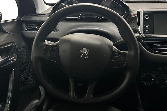 Peugeot 208 15 of 19