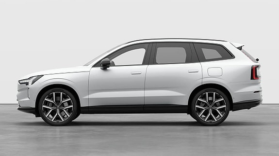 Volvo EX90 5 of 27