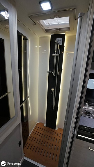 Chausson 640 TITANIUM ULTIMATE / Face to face / Dusch o toa bak 11 of 16