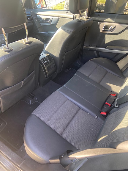 Mercedes-Benz GLK280 10 of 14