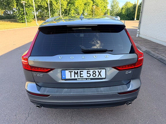 Volvo V60 4 of 28