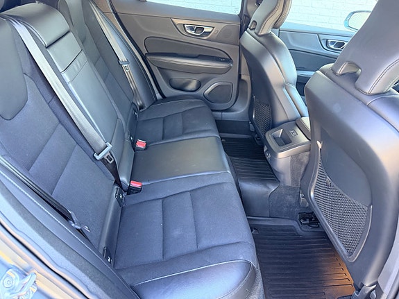 Volvo V60 15 of 28