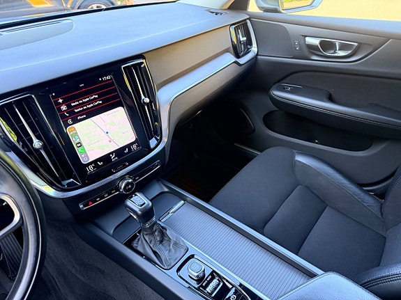 Volvo V60 13 of 28