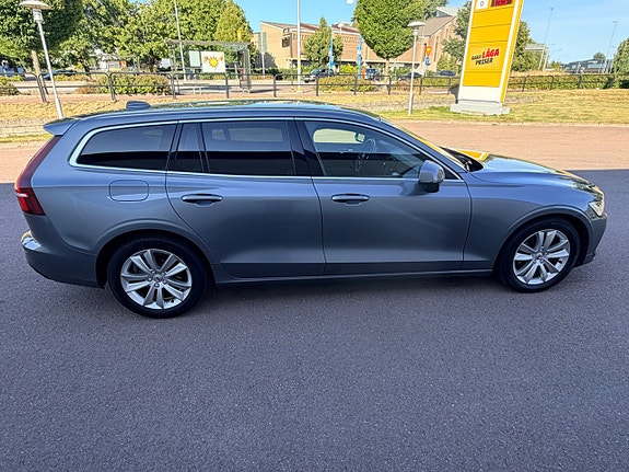 Volvo V60 6 of 28