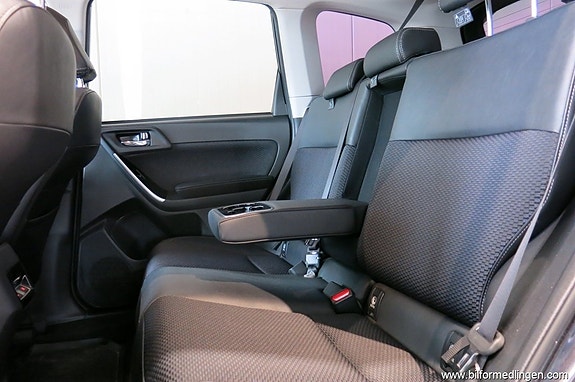 Subaru Forester 12 of 19