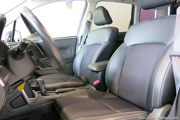 Subaru Forester 11 of 19