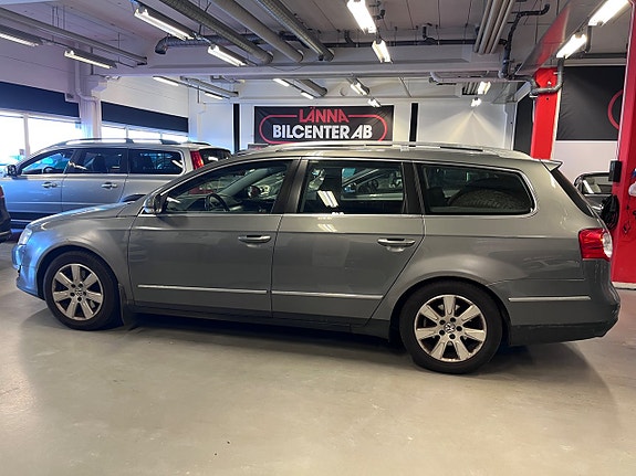 Volkswagen Passat 7 of 15