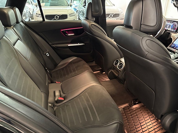 Mercedes-Benz C300 e 23 of 25