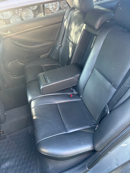 Toyota Avensis 8 of 8