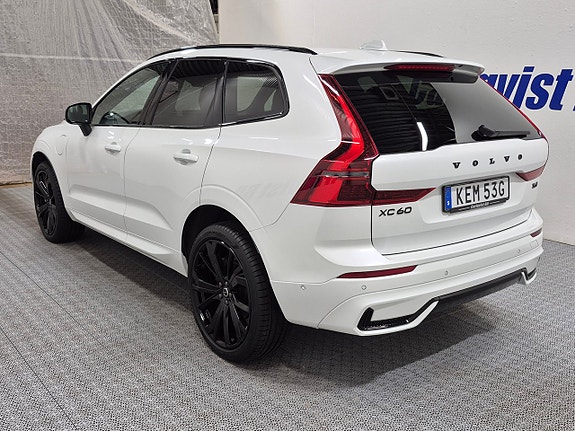 Volvo XC60 3 of 10