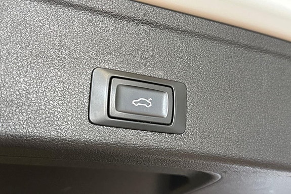 Audi A4 allroad 10 of 24