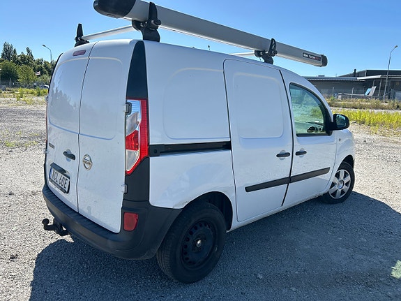 Nissan NV250 5 of 6