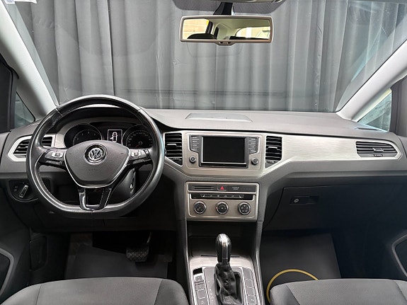 Volkswagen Golf Sportsvan 9 of 14