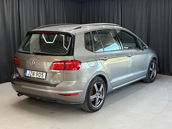 Volkswagen Golf Sportsvan 4 of 14