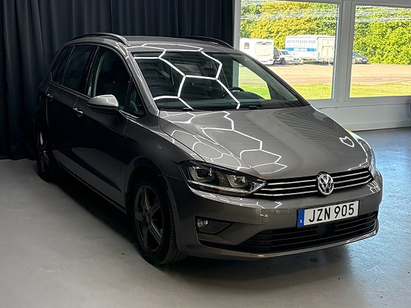 Volkswagen Golf Sportsvan 14 of 14