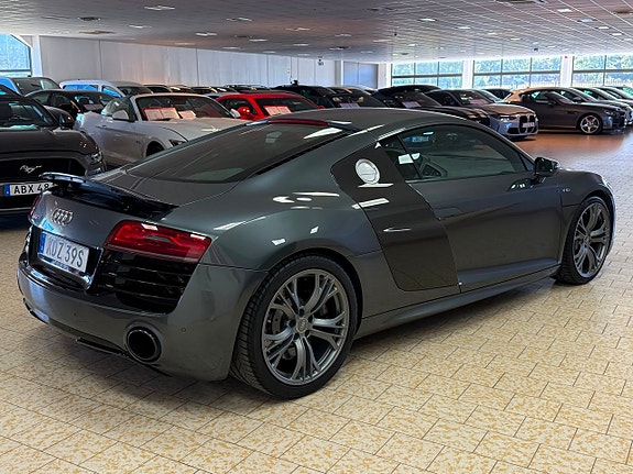 Audi R8 7 of 24
