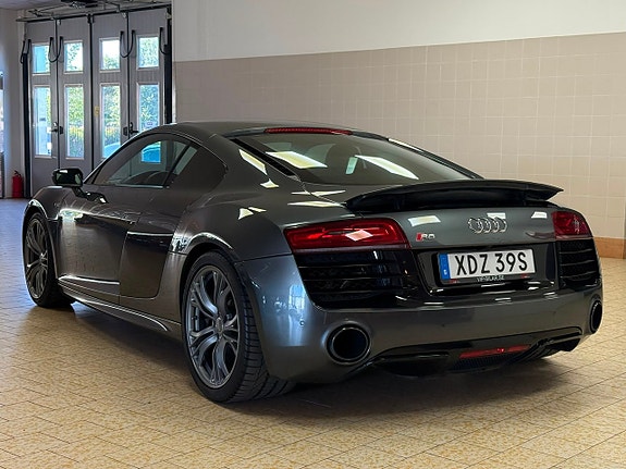 Audi R8 5 of 24