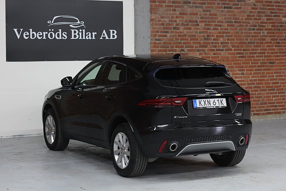 Jaguar E-PACE 4 of 17