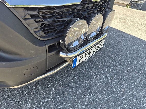 Bürstner Campeo 4x4 fyrhjulsdrift, litium batteri, 165 hk, dragkrok 3 of 26