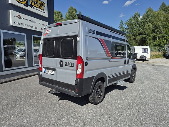 Bürstner Campeo 4x4 fyrhjulsdrift, litium batteri, 165 hk, dragkrok 7 of 26