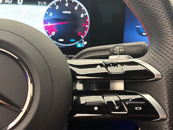 Mercedes-Benz GLA180 d 16 of 30
