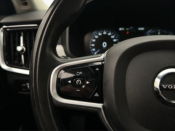 Volvo V90 Cross Country 17 of 30
