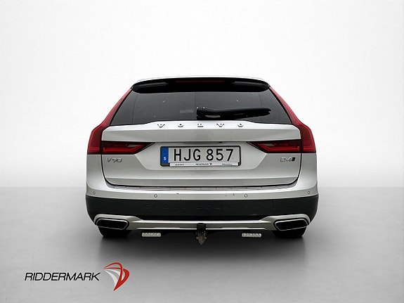 Volvo V90 Cross Country 6 of 30
