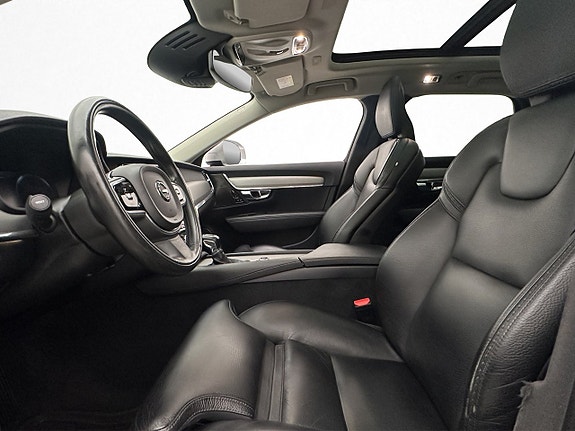 Volvo V90 Cross Country 12 of 30