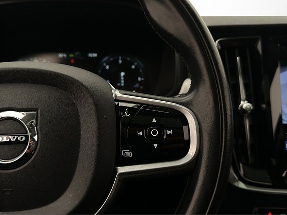 Volvo V90 Cross Country 19 of 30