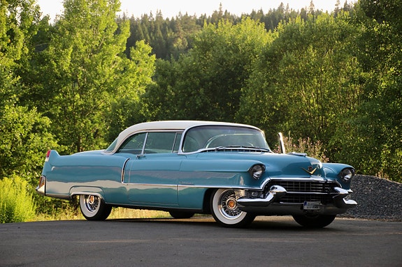 Cadillac Series 62 26 of 30