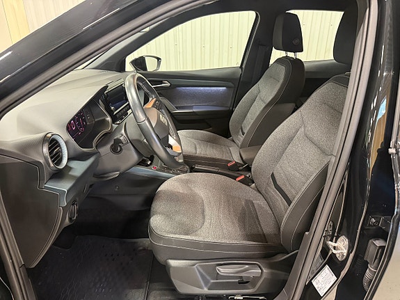 Seat Arona 6 of 12