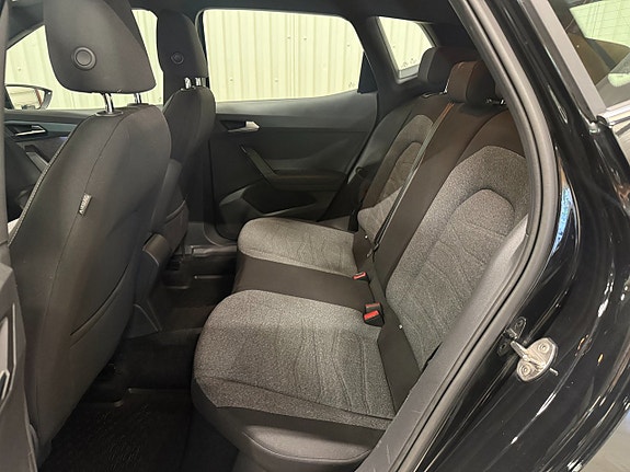 Seat Arona 7 of 12