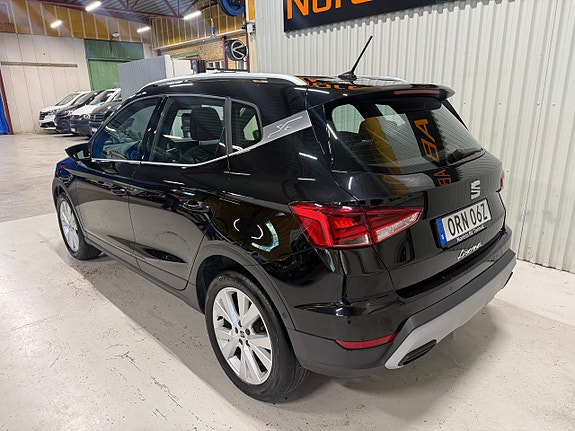 Seat Arona 2 of 12