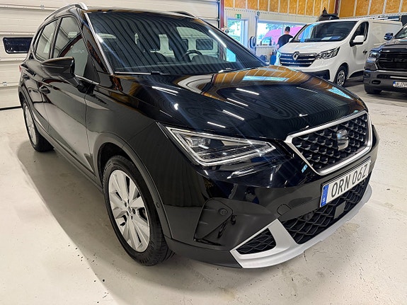 Seat Arona 5 of 12