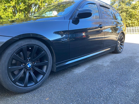 BMW 320d 3 of 5