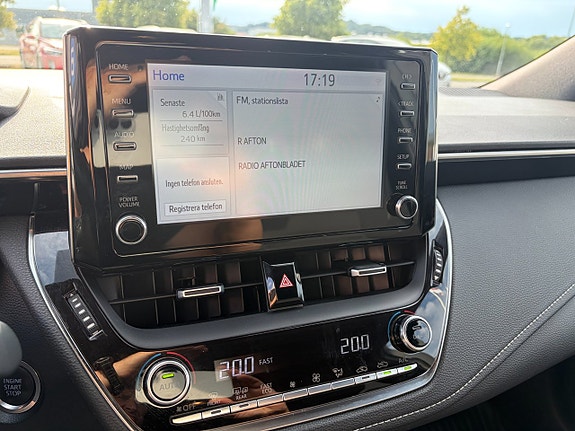 Toyota Corolla 9 of 16