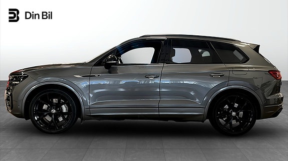 Volkswagen Touareg 2 of 12