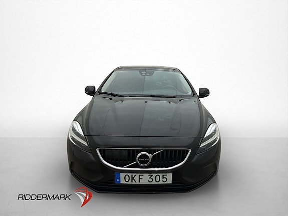 Volvo V40 2 of 30