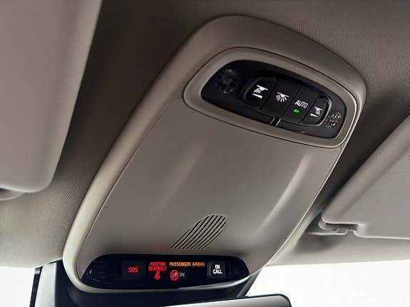 Volvo V40 19 of 30