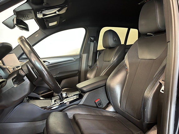 BMW X4 8 of 24
