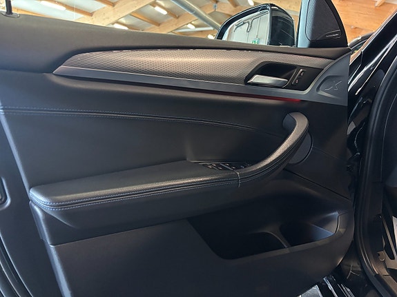 BMW X4 5 of 24