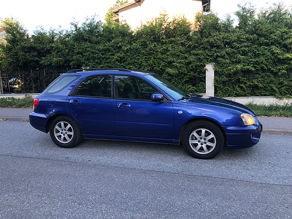 Subaru Impreza 3 of 4