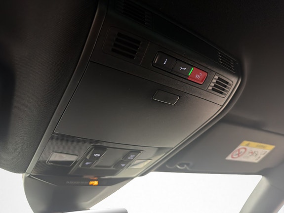 Volkswagen Passat 29 of 30