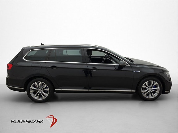 Volkswagen Passat 4 of 30