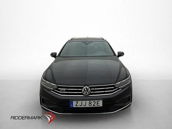 Volkswagen Passat 2 of 30