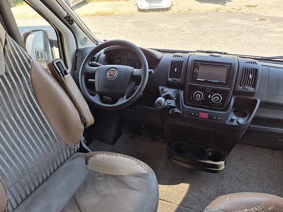 Globecar Globescout Style 150 hk, extra bädd fram, 1 ägare 23 of 26