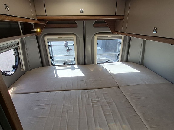 Globecar Globescout Style 150 hk, extra bädd fram, 1 ägare 16 of 26