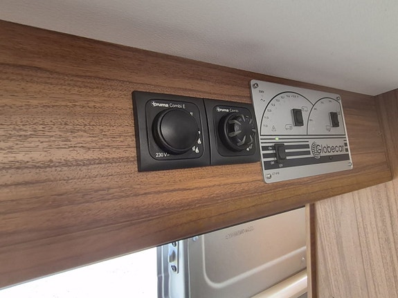 Globecar Globescout Style 150 hk, extra bädd fram, 1 ägare 13 of 26